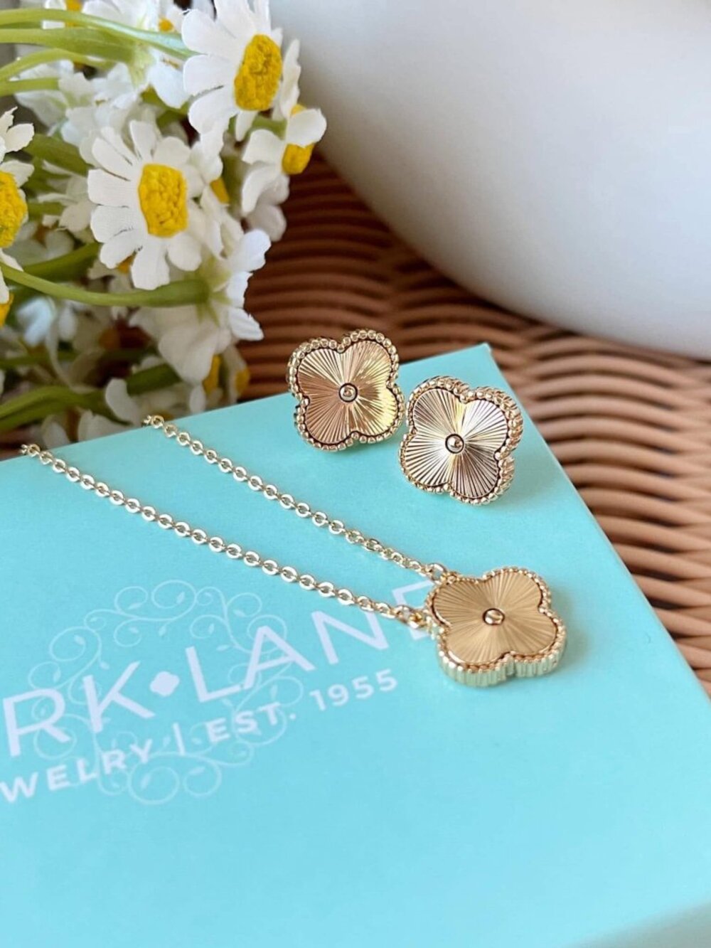 Park Lane Foxy Earrings & Necklace Set - Gold - New